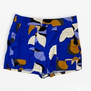 Nine West Mid Rise Shorts in Blue and Tan Abstract print L